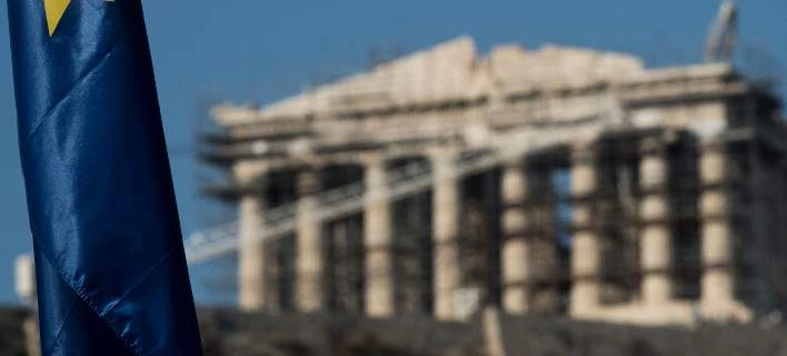 Πώς σχολίασαν τα διεθνή ΜΜΕ την άρση του waiver για τα ελληνικά ομόλογα